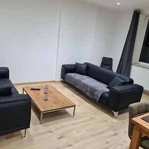 Appartement Le Bonheur 1&2 Parking Wifi Ménage Netflix Gratuits, Charleroi